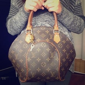 Louis Vuitton Monogram Ellipse PM